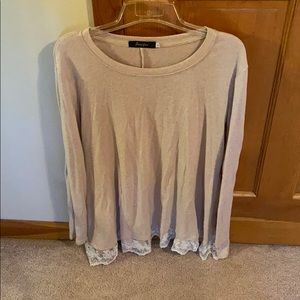 Long sleeve shirt with lace at bottom